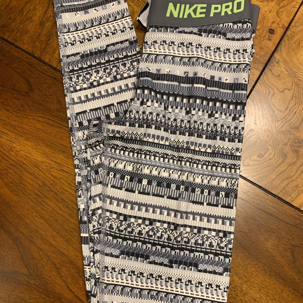 Nike leggings. Brand new.